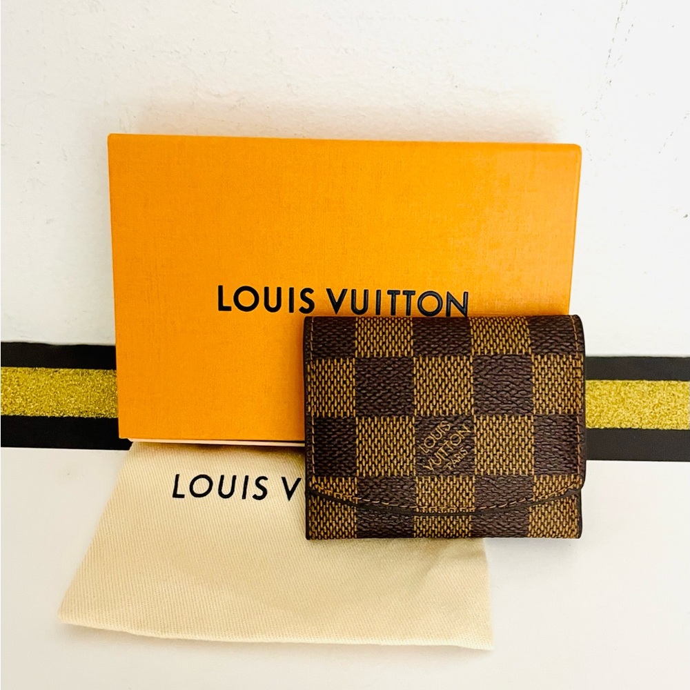 NWOT Authentic Louis Vuitton Damier cuff link case